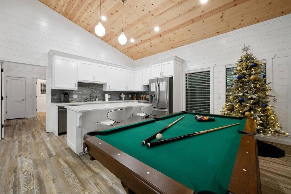 Diamond Cabin W/ Jet Shower & Secluded Back Deck! Broken Bow Bagian luar foto